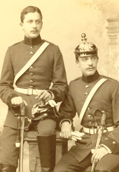 Hugo und Gustav Deiters in Militäruniform